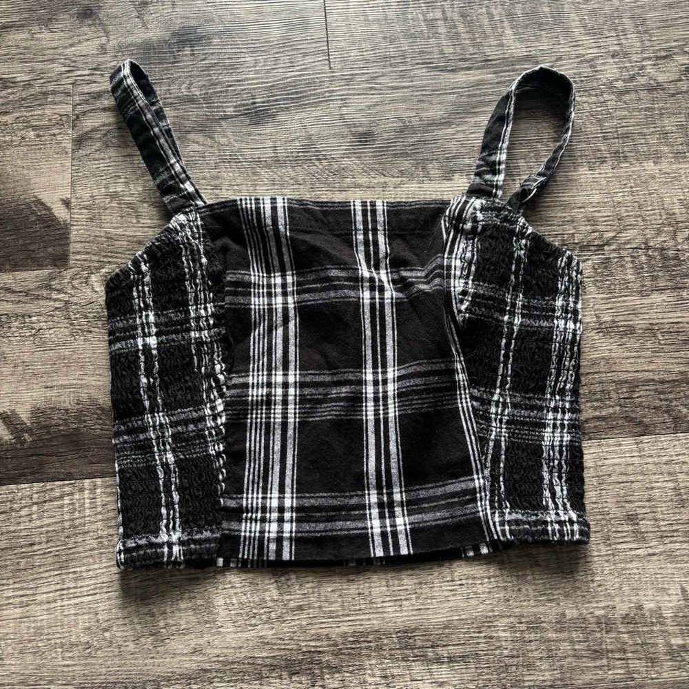 Hollister Black and white Plaid Crop Top - Size Small